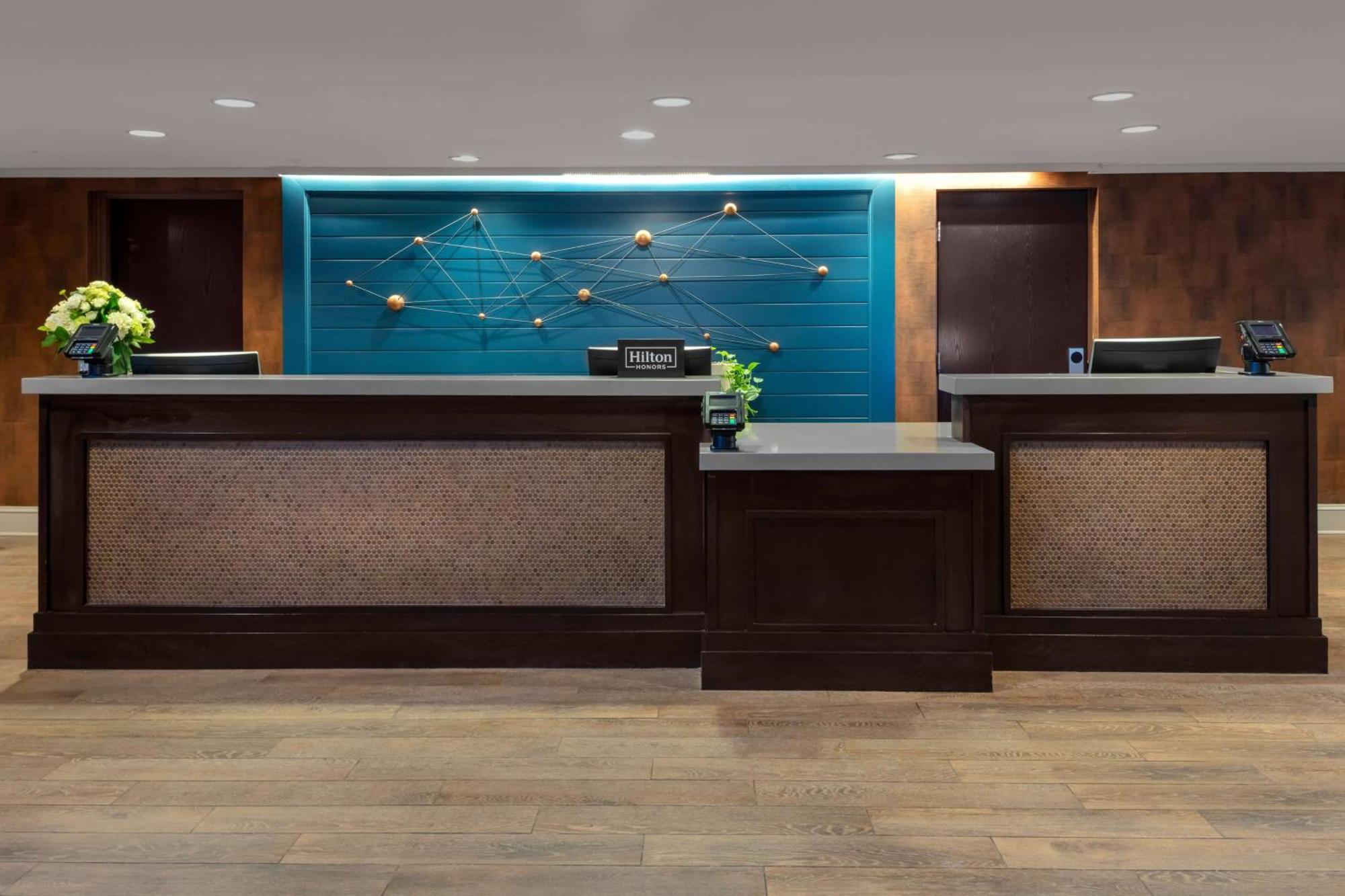 Doubletree By Hilton Hotel Burlington Vermont Экстерьер фото