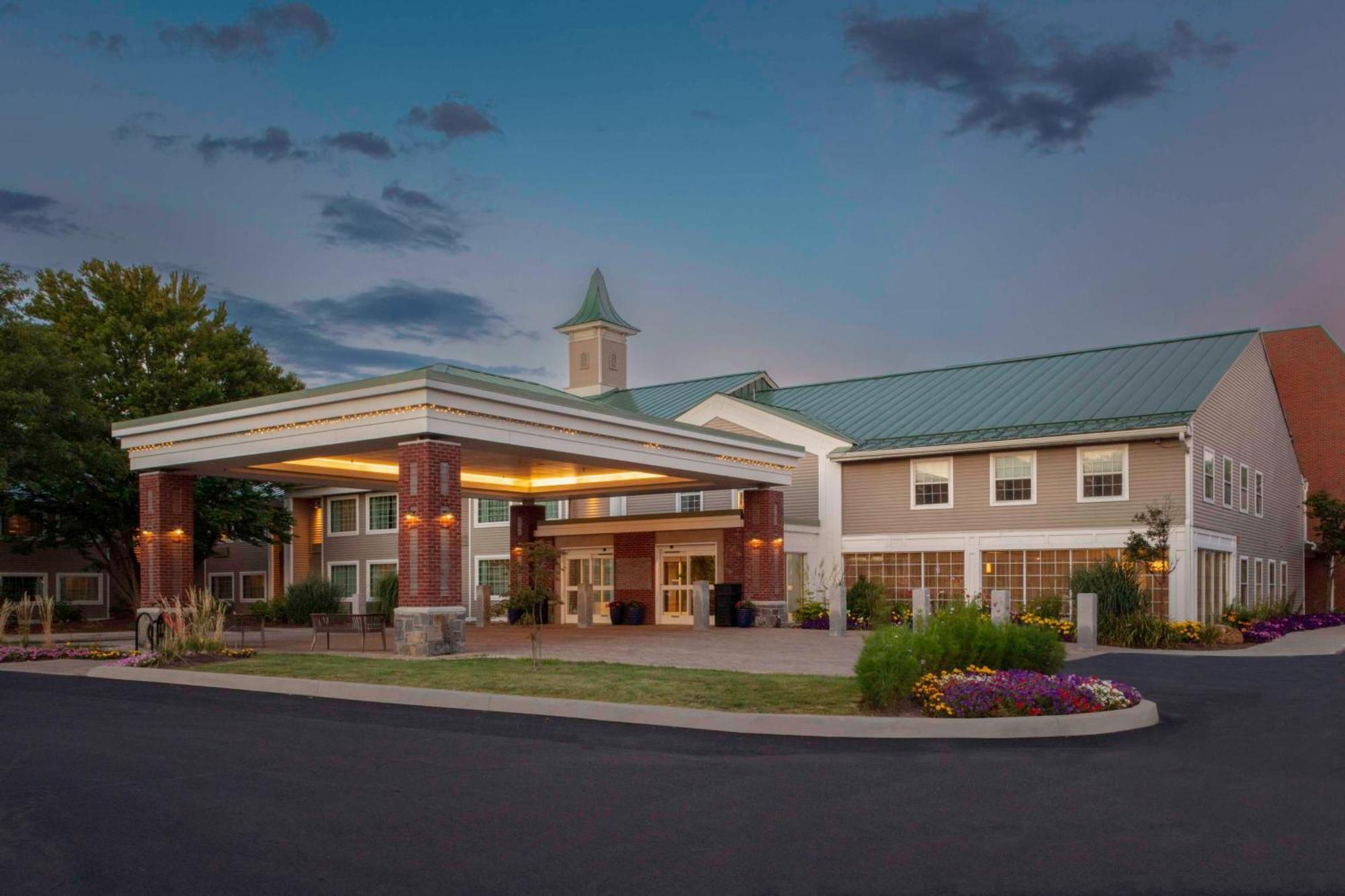 Doubletree By Hilton Hotel Burlington Vermont Экстерьер фото