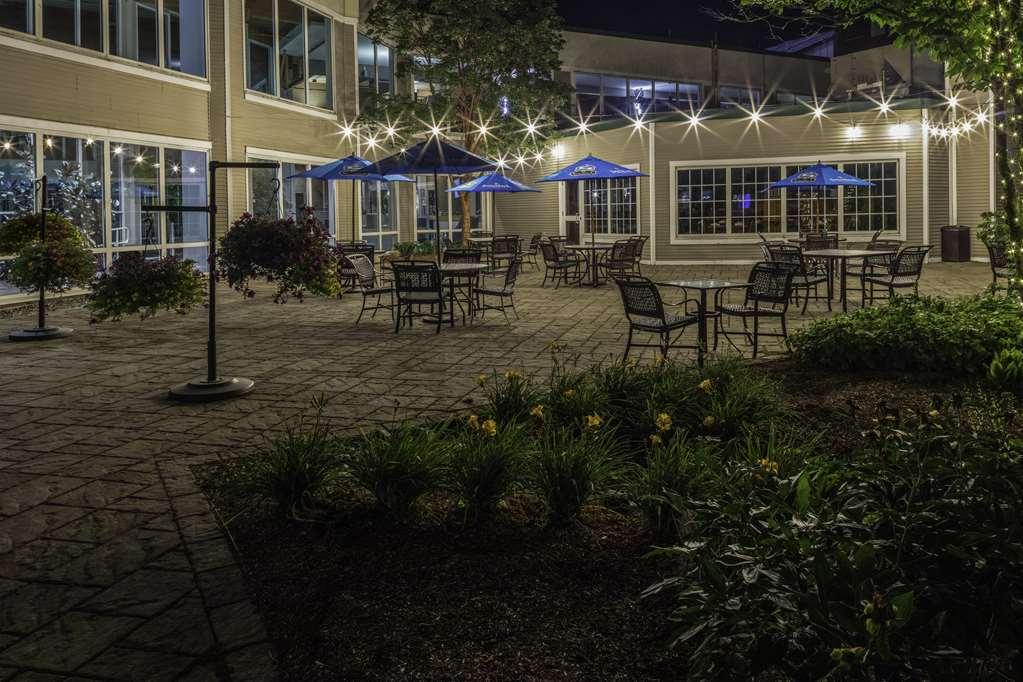 Doubletree By Hilton Hotel Burlington Vermont Экстерьер фото