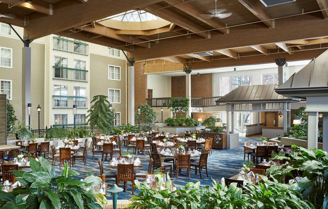 Doubletree By Hilton Hotel Burlington Vermont Экстерьер фото